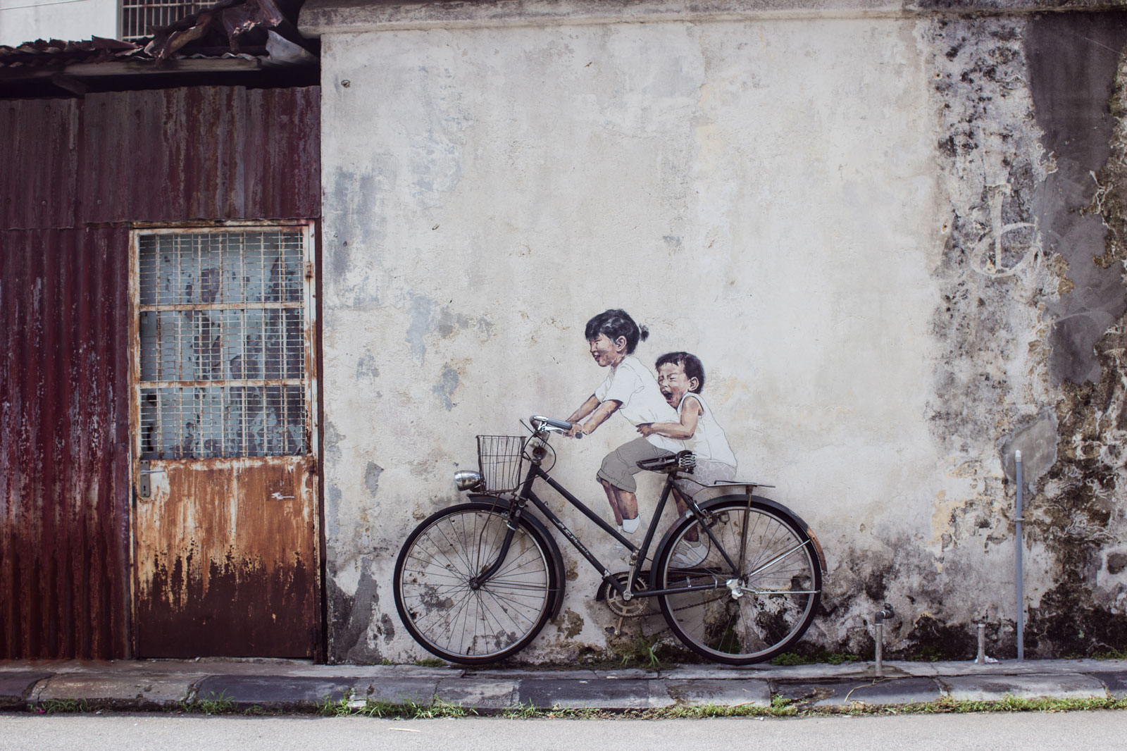 Ernest Zacharevic, A Curate's Egg